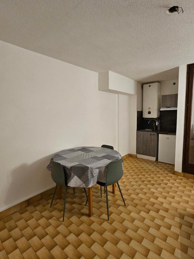 Studio Cabine Clim Wifi Parking Draps - 1 Etoile - Self Check-In Possible لا غراند موت المظهر الخارجي الصورة